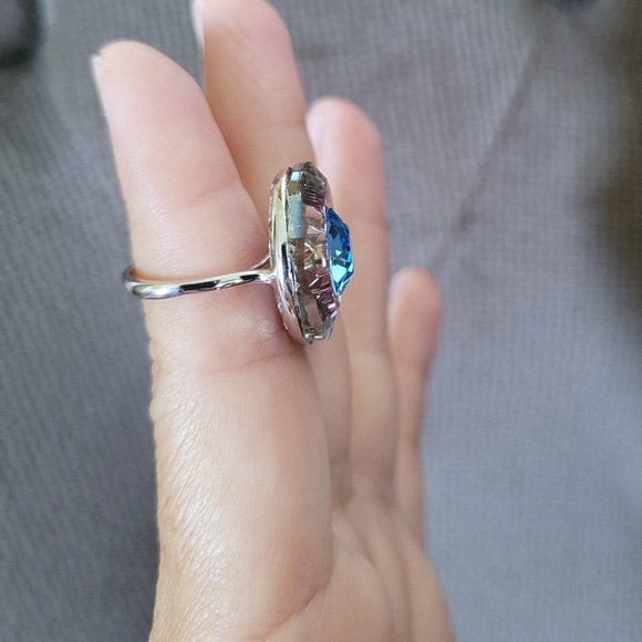 Sterling Silver🤍 Spherical Crystal  Ring💍 - NWOT - Picture 11 of 16